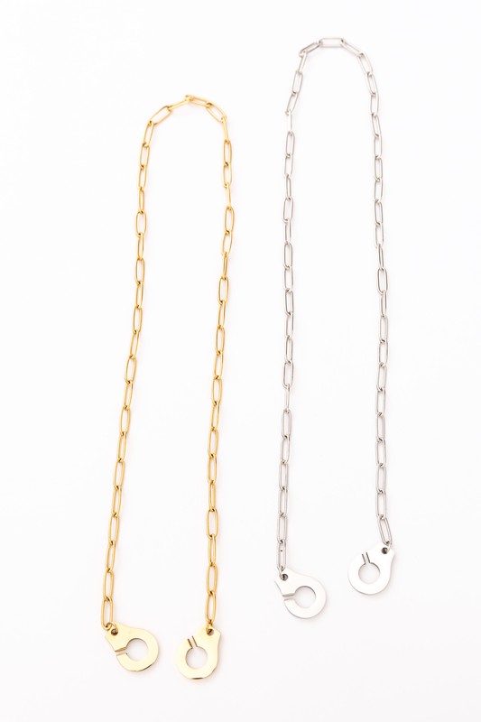 18K STAINLESS STEEL HANDCUFF NECKLACE