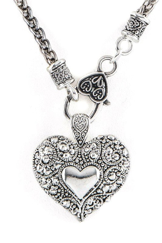 Ornate Heart Pendant Necklace Set