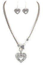 Ornate Heart Pendant Necklace Set