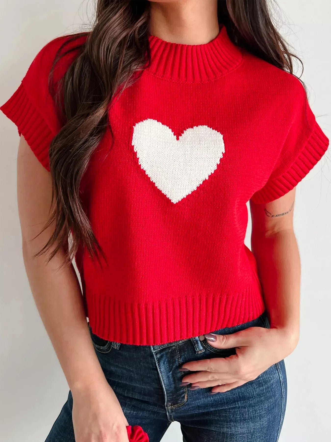 Heart Ribbed Hem Short Sleeve Sweater