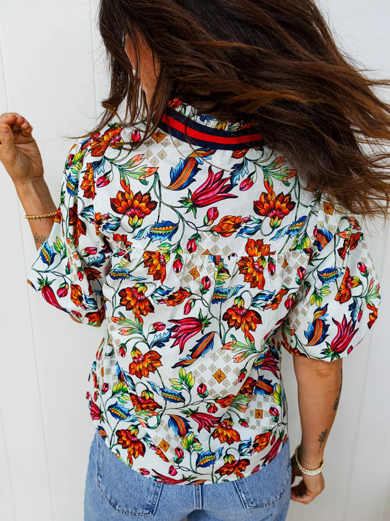 Multicolour Contrasted V Neckline Floral Puff Short Sleeve Blouse