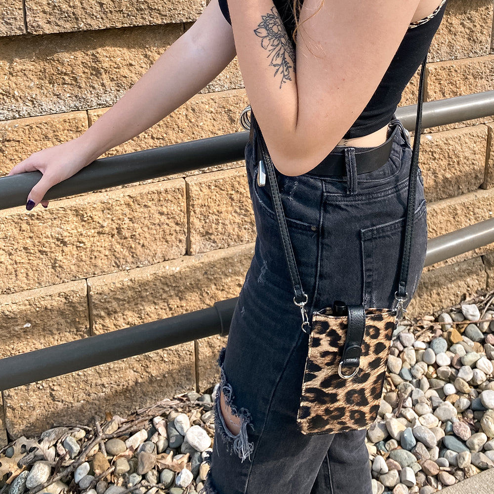 Pouch Purse (Multiple Colors)
