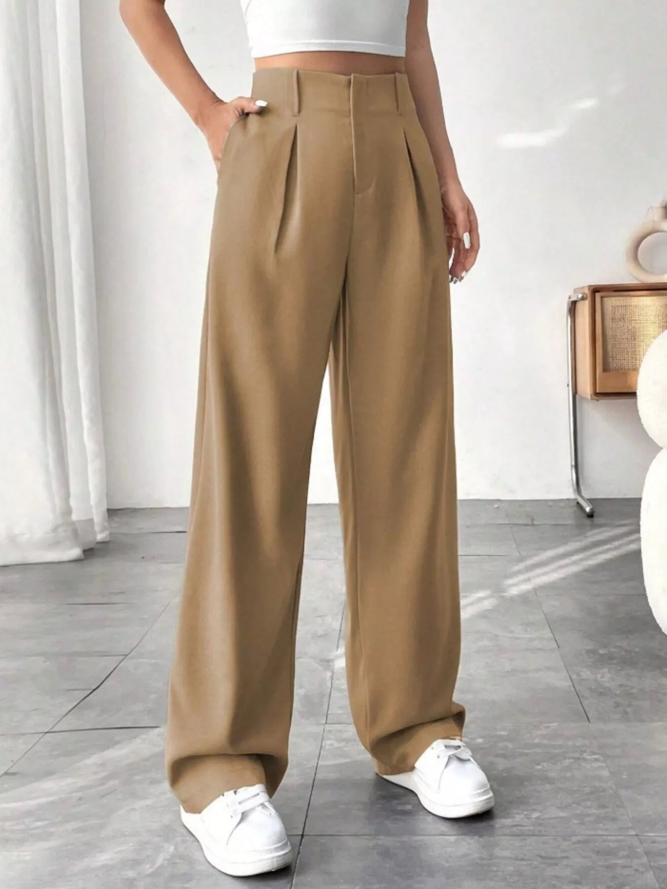 Wide Leg Pleated Pants