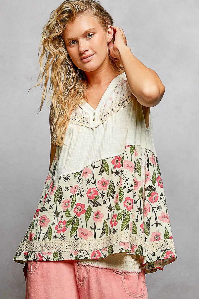 POL Lace Detail Floral V-Neck Tank