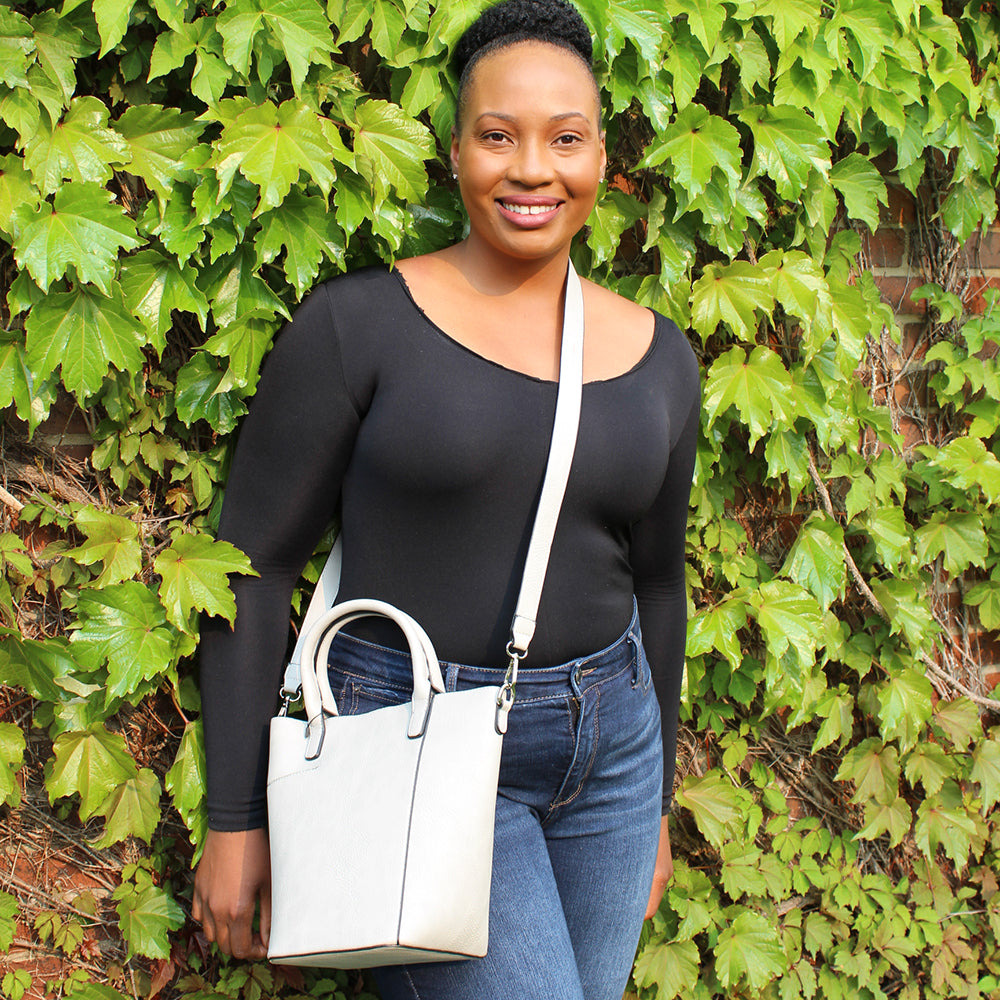 NEW! Mary Bucket Bag