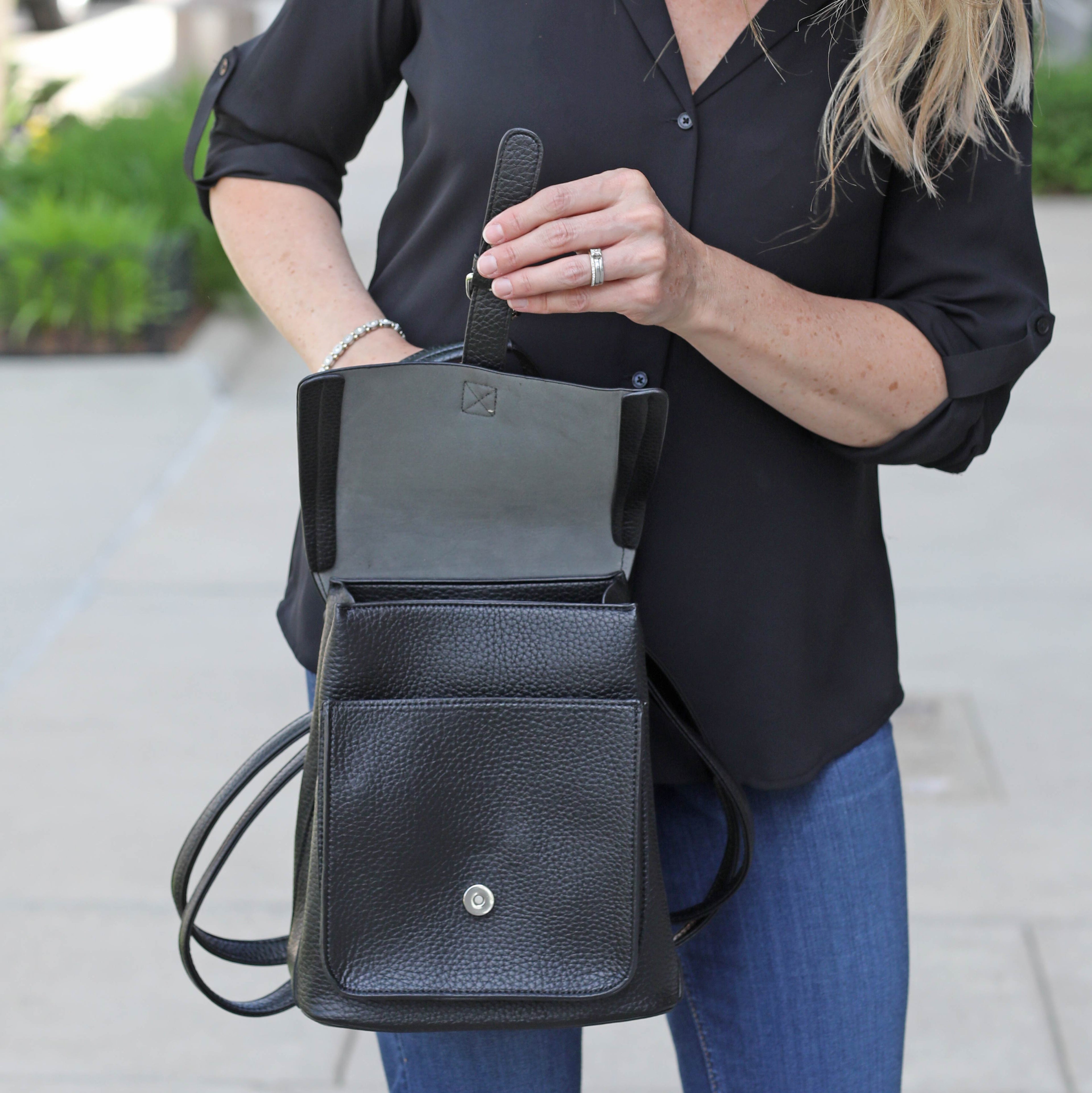 Alicia Backpack / Crossbody