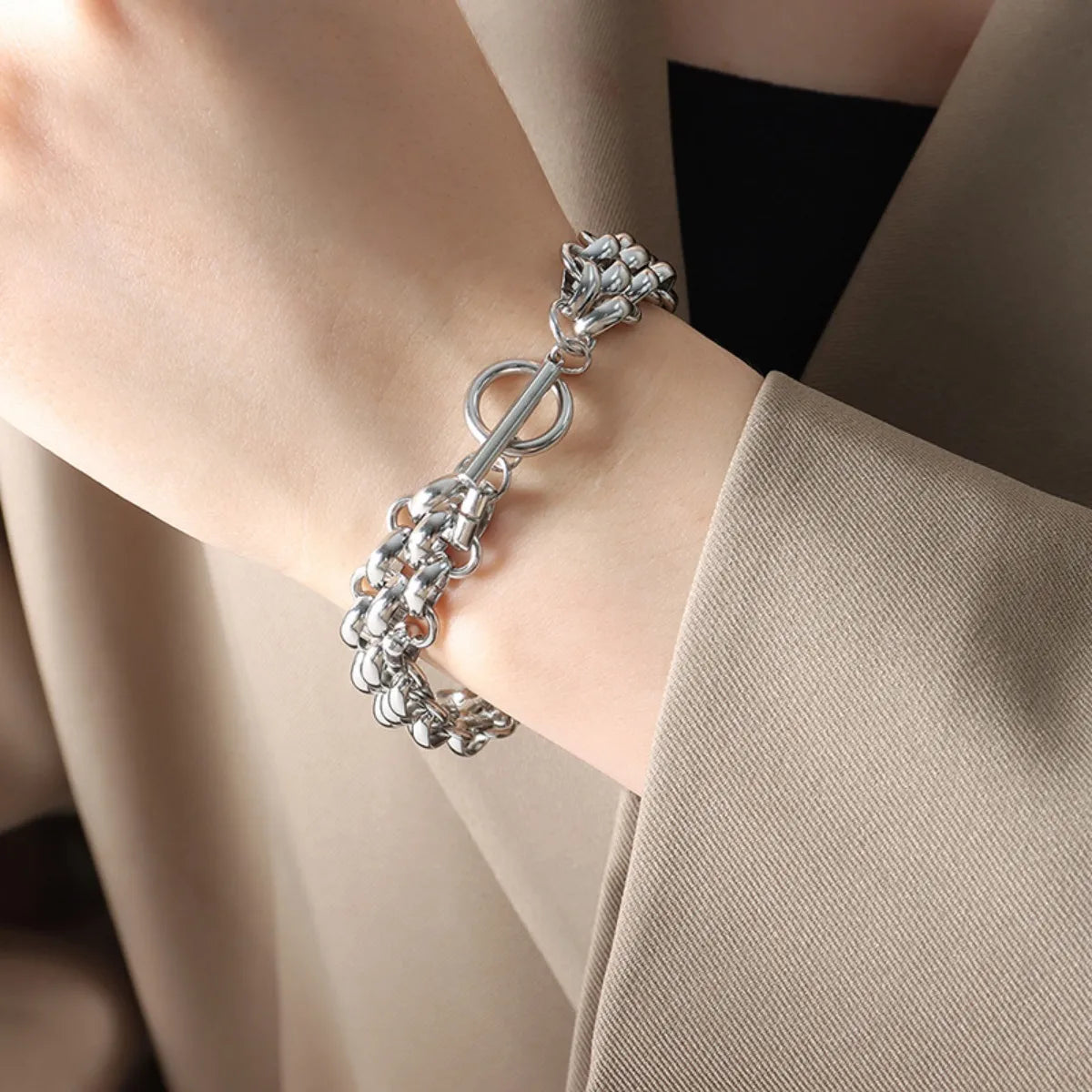 Gold Chain Link Jewelry Set with Necklace and Bracelet