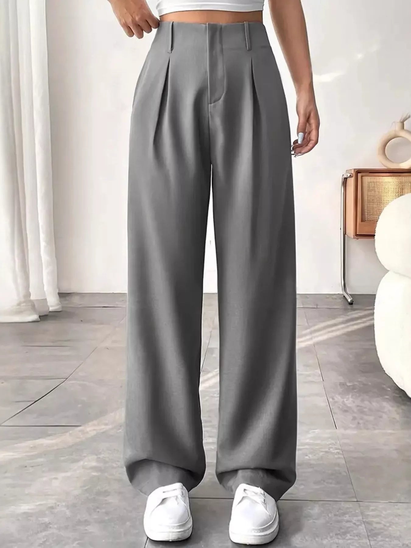 Wide Leg Pleated Pants