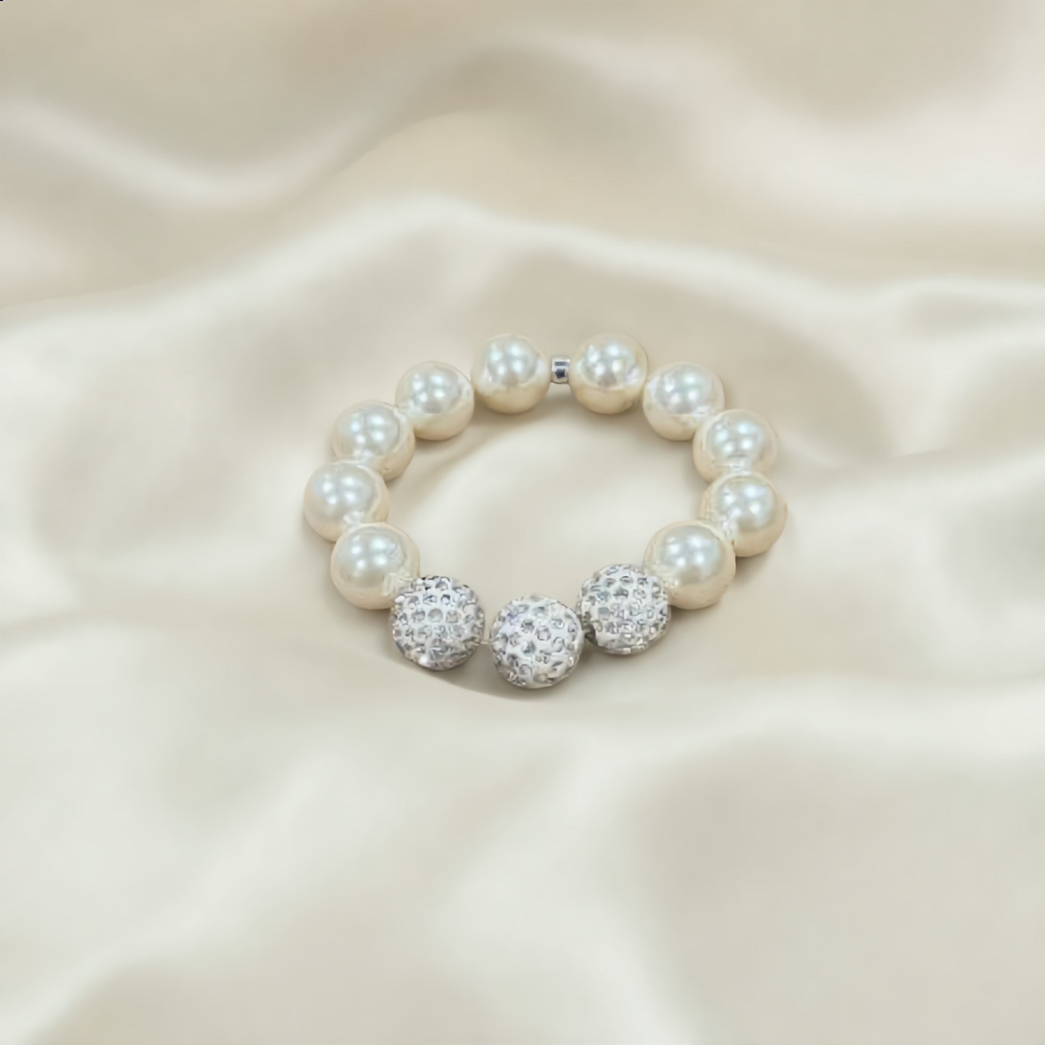 Elegant Pearl & Sparkling Crystal Ball Stretch Bracelet