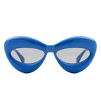 Vexa - Fashion Trendy Cat-eye Thick Frame Sexy Lip Sunglasses