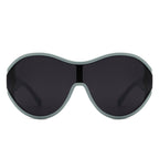 Gwyneth - Oversize Oval Retro Circle Fashion Curved Round Sunglasses