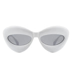 Vexa - Fashion Trendy Cat-eye Thick Frame Sexy Lip Sunglasses
