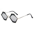 MADISON | Womens Fashion Funky Mouth Kissing Lip Shape Hippie Love Party Sunglasses