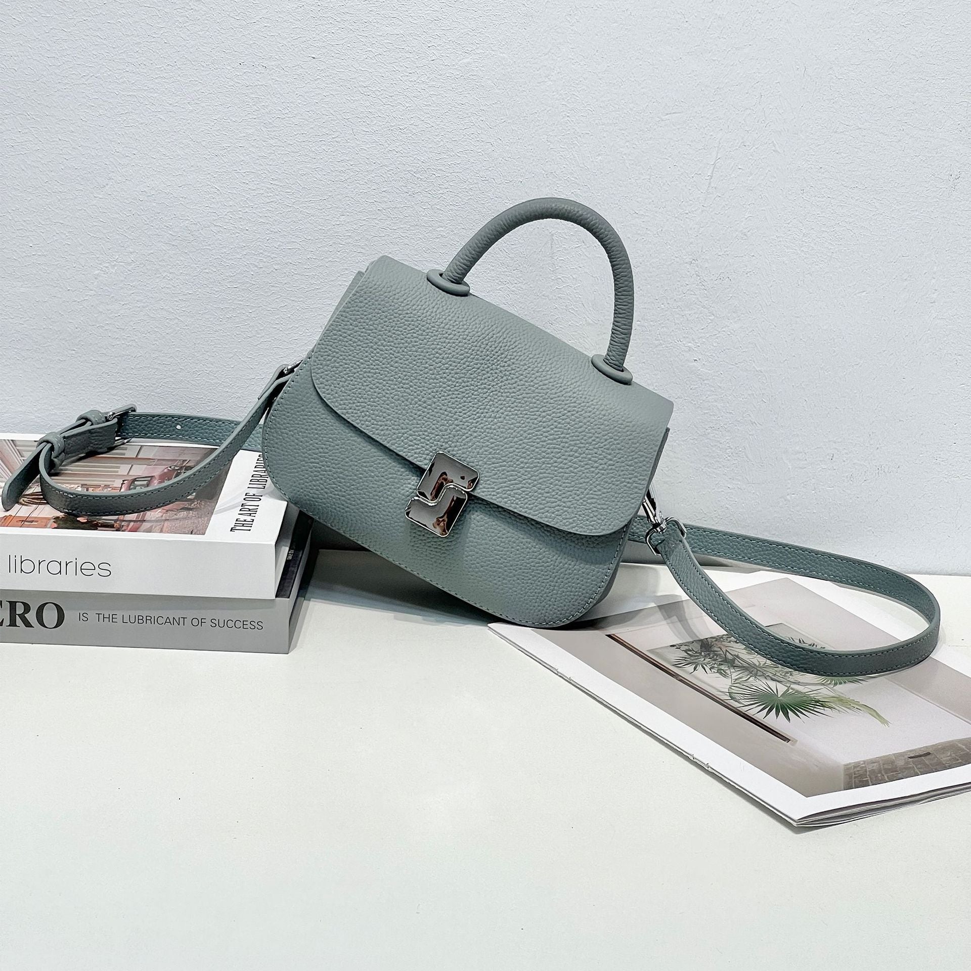 Genuine Leather Women's Light Luxury Handbag