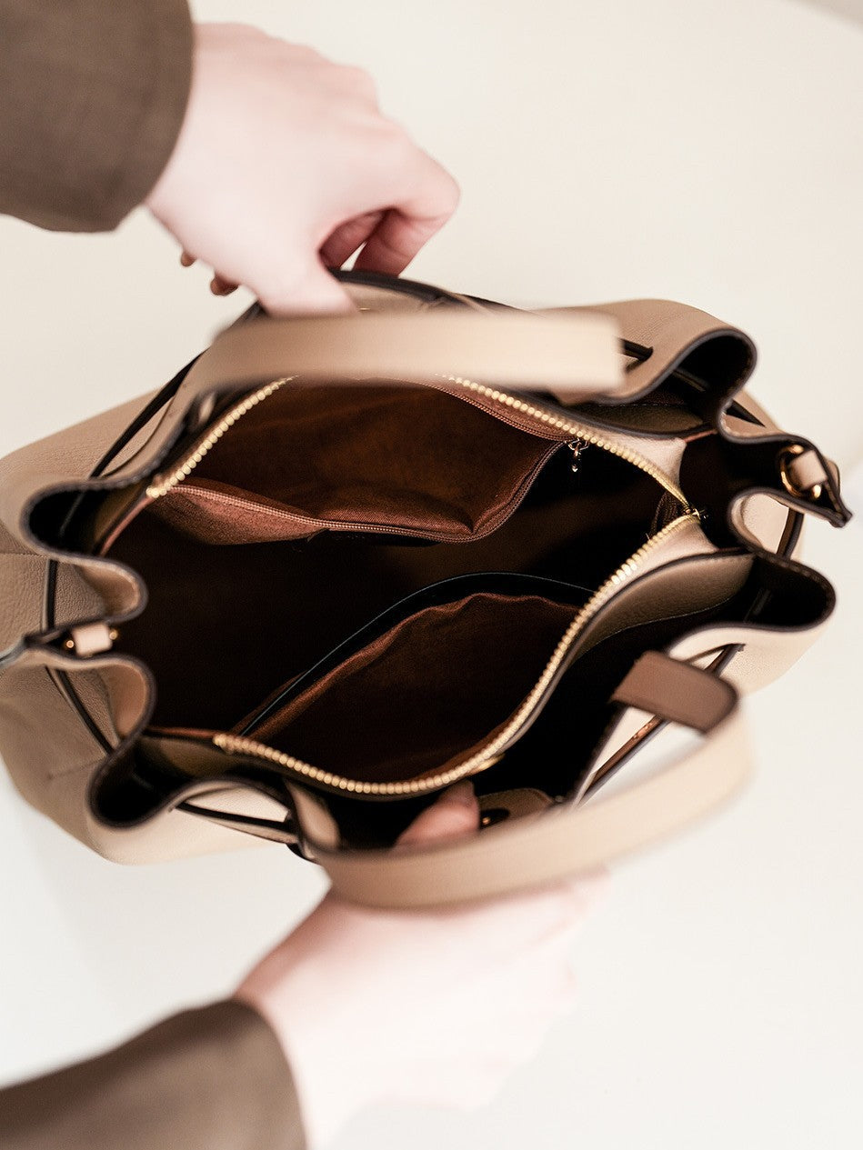 Women's Soft Leather Commuter Handbag