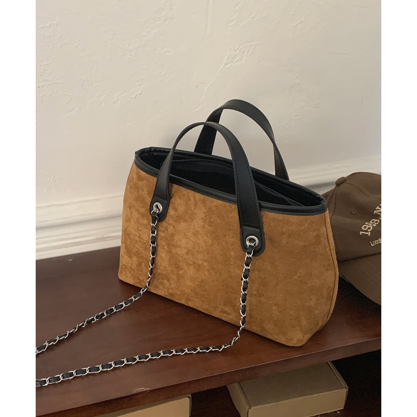 Women's Suede-Feel Chain Shoulder Tote Bag