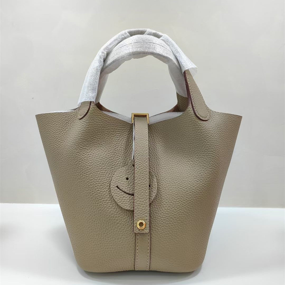 Women's Pebbled Leather Bucket Handbag