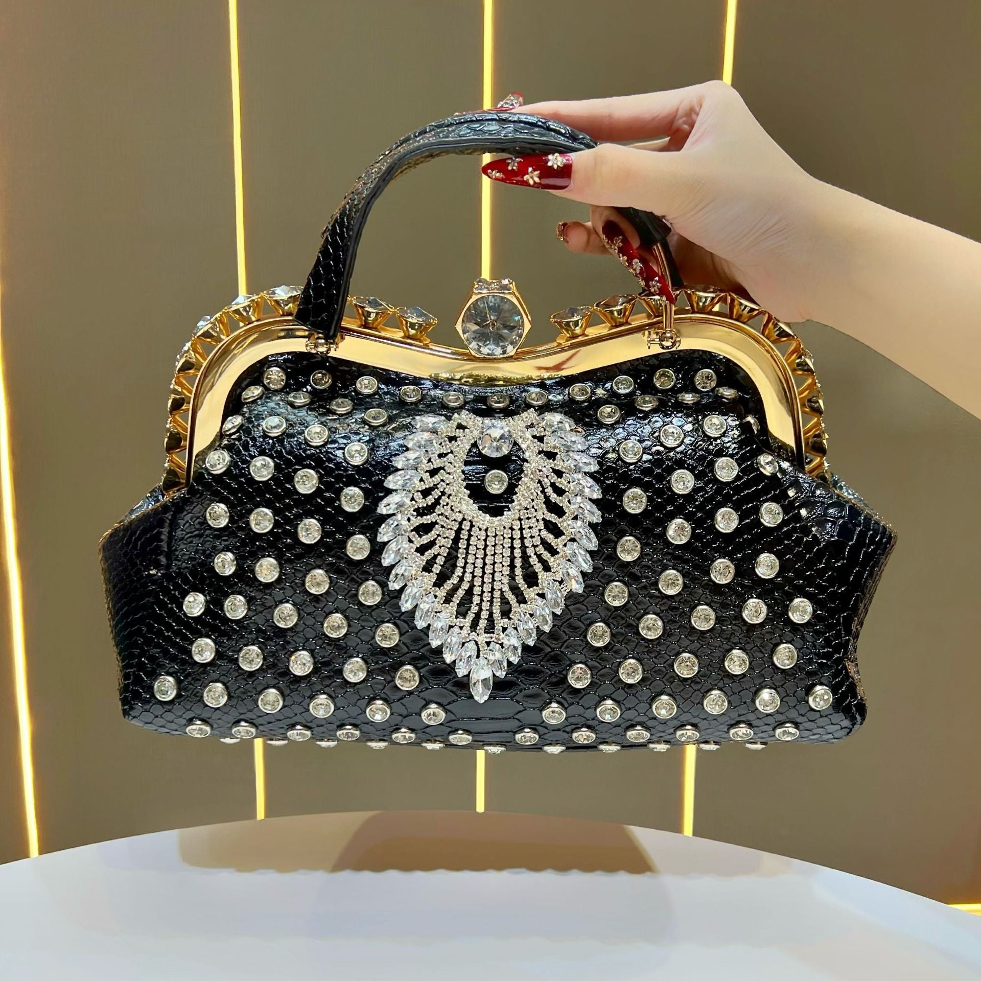 Women's Luxury Crystal Evening Clutch Bag