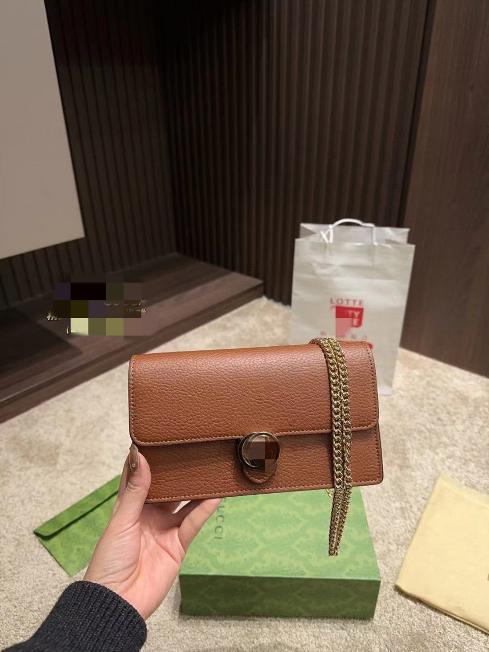 Women's Textured Leather Chain Crossbody Bag
