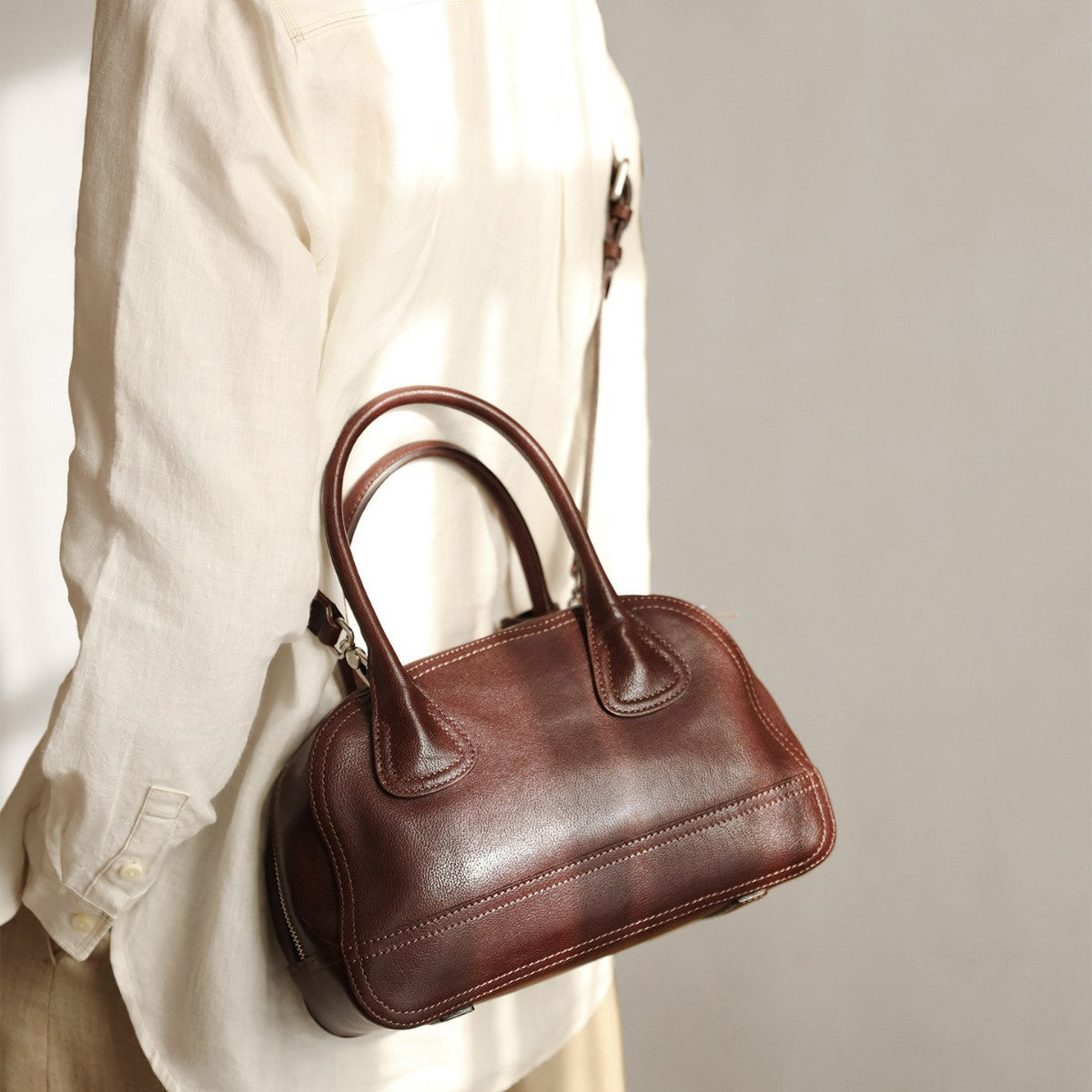 Vegetable Tanned Leather Bowling Shoulder Handbag