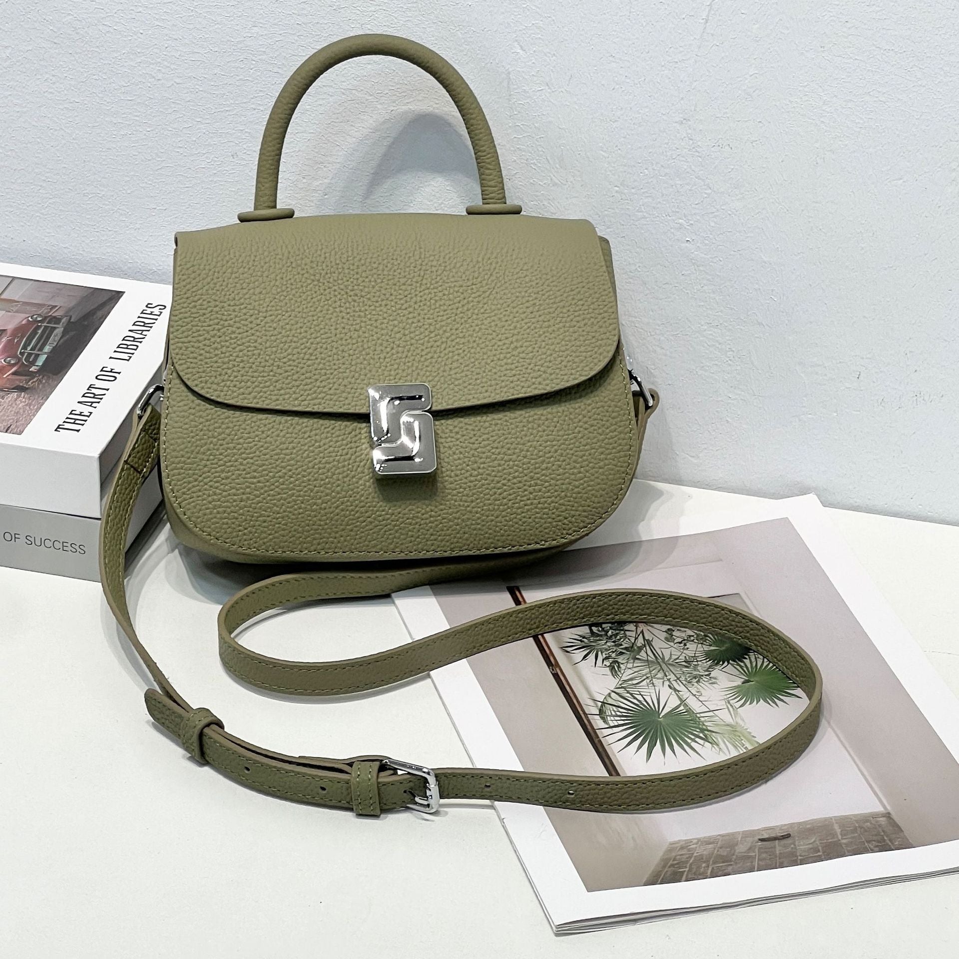 Genuine Leather Women's Light Luxury Handbag