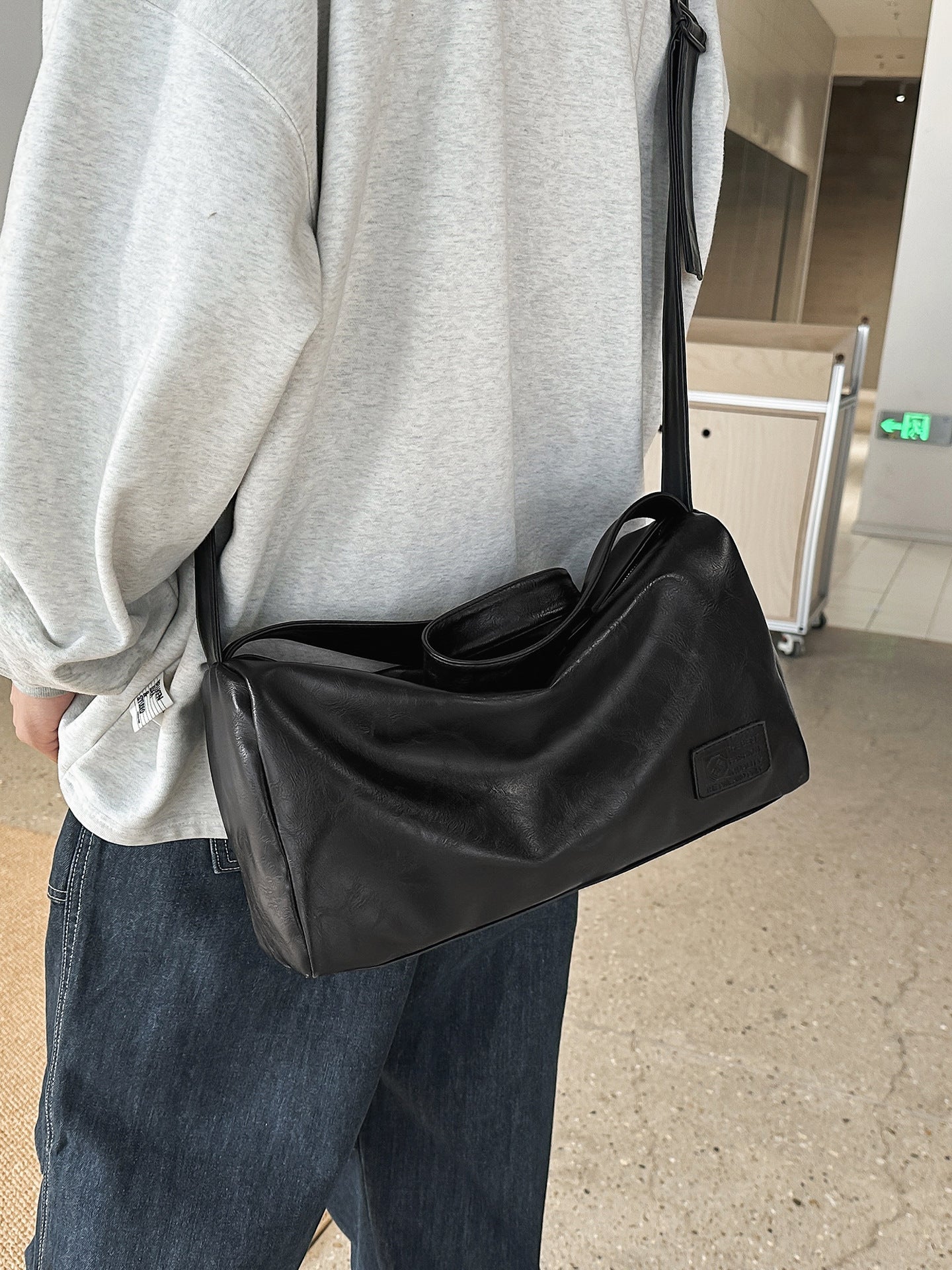 Unisex Vintage Faux Leather Shoulder Bag