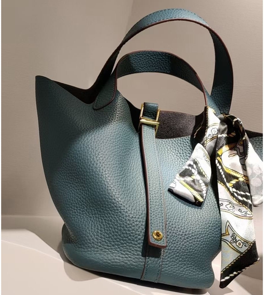 Women's Pebbled Leather Bucket Handbag