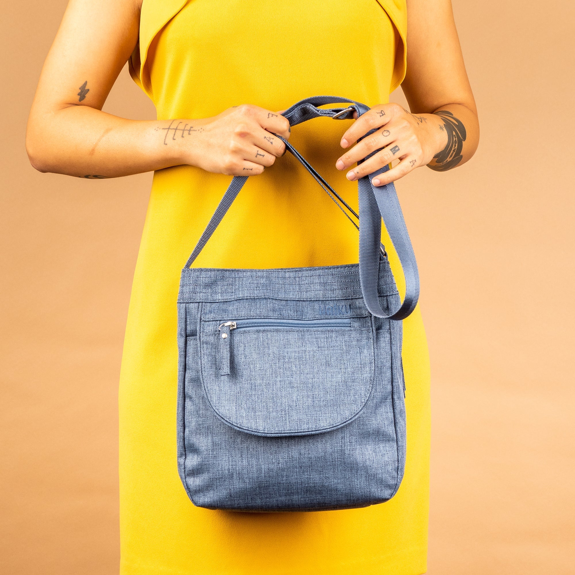 Jaunt Crossbody