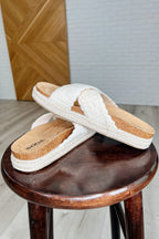 Shoreline Stride Sandals in Sadina Beige