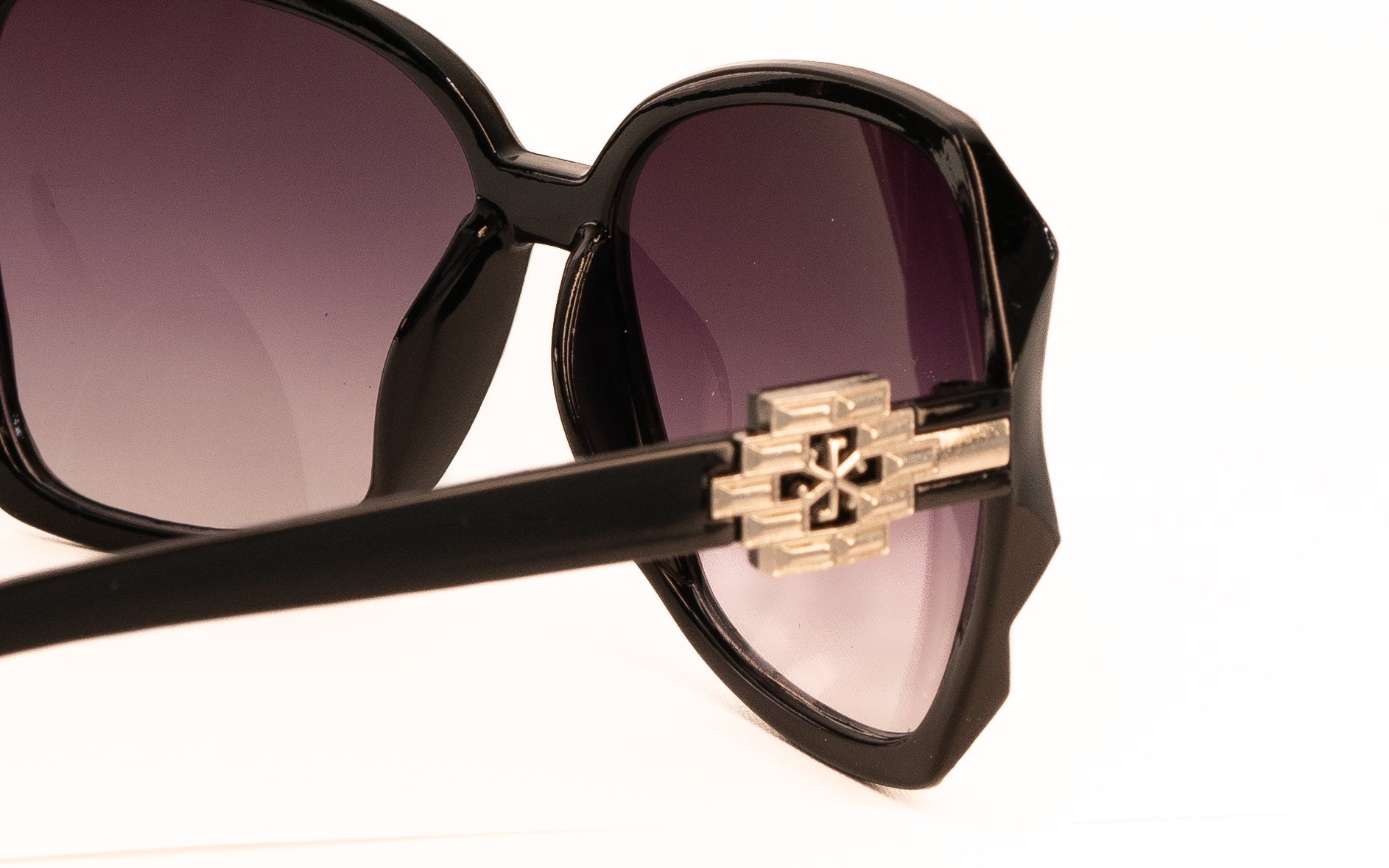 Steve Madden Sunglasses