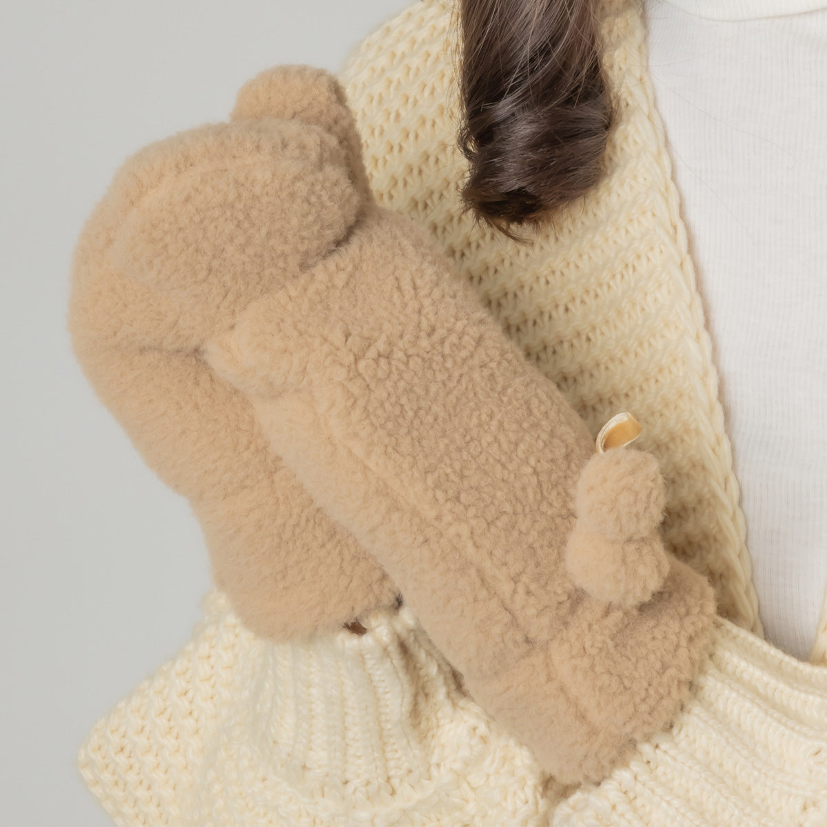 Sherpa Mittens With Velvet Ribbon