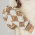Diamond Sherpa Mittens